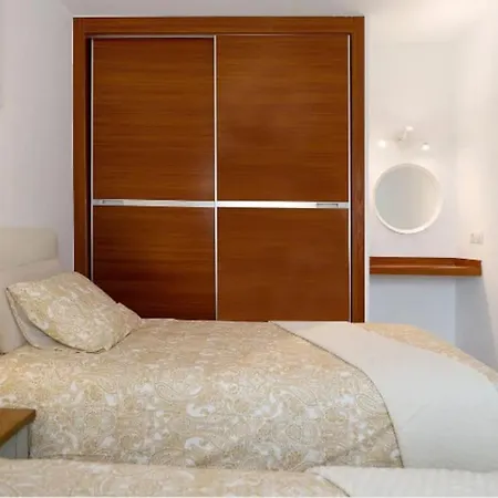 Khaleesi En Lanzarote * Arrecife (Lanzarote)