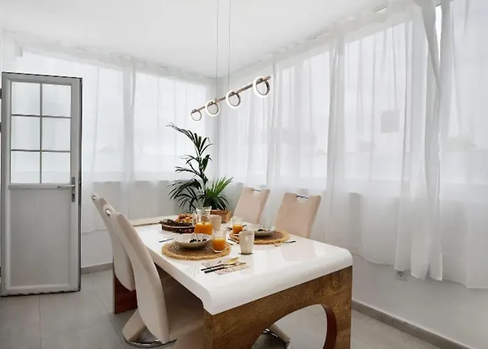 Khaleesi En Lanzarote